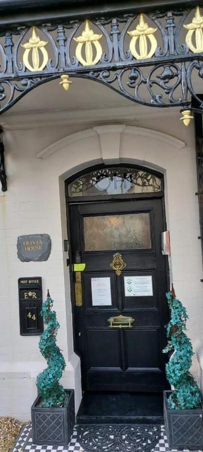 Bed and Breakfast Olivia House à Porthcawl Extérieur photo